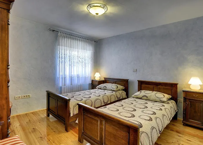 Vakantiehuis Family Friendly House With A Swimming Pool Valtura, - 22734