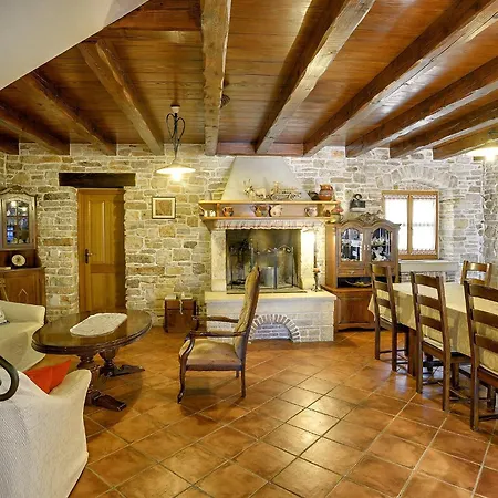 Family Friendly House With A Swimming Pool Valtura, - 22734 Semesterbostad *