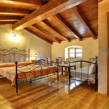 Semesterbostad Family Friendly House With A Swimming Pool Valtura, - 22734 *