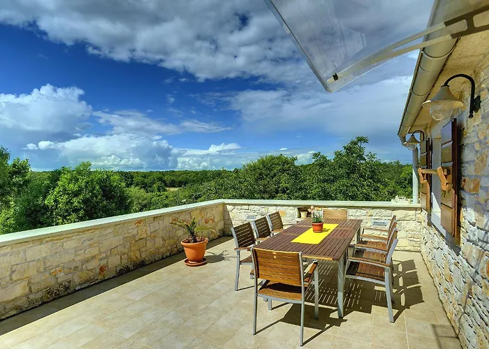 Family Friendly House With A Swimming Pool Valtura, - 22734 Пула