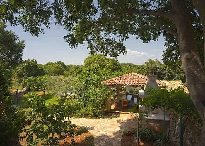 Family Friendly House With A Swimming Pool Valtura, - 22734 * Пула