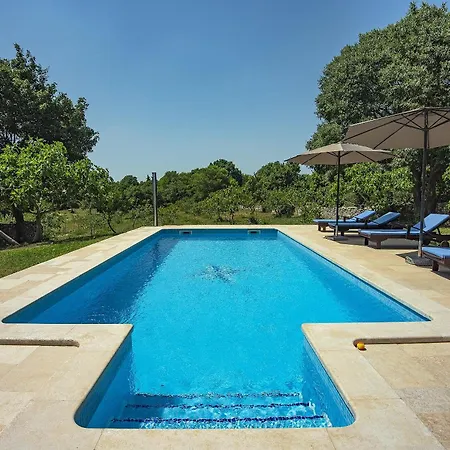 Ferienhaus Family Friendly House With A Swimming Pool Valtura, - 22734 *