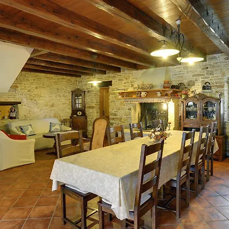 Family Friendly House With A Swimming Pool Valtura, - 22734